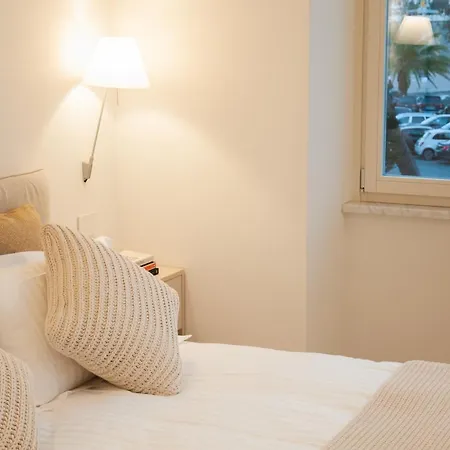 Apartament Pr Santa *